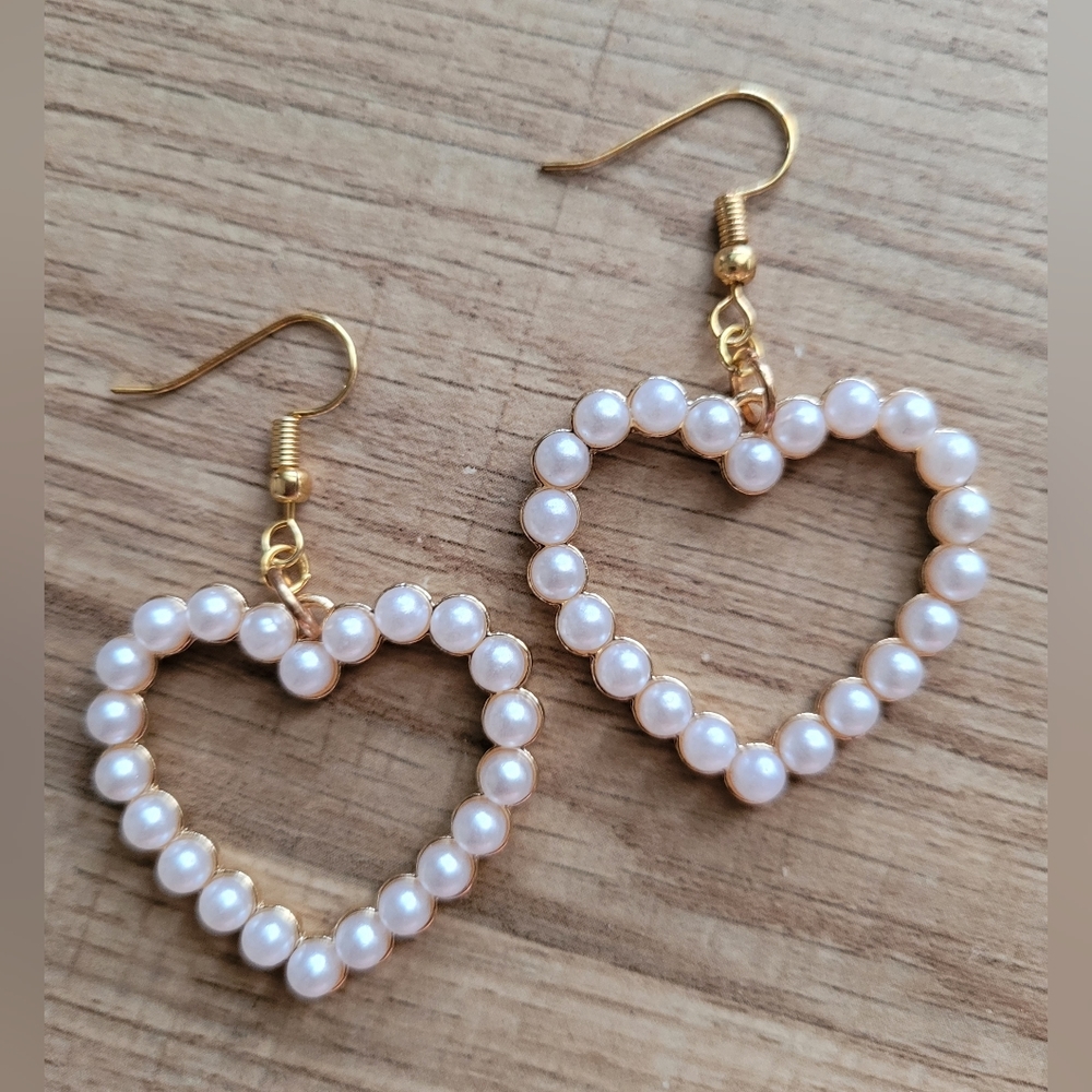Pearl Heart Earrings Hypoallergenic Ear Hooks